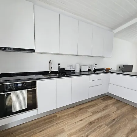 Sunflower Castle View In Feriehus Óbidos