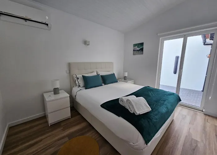 بيت للعطل Sunflower Castle View In